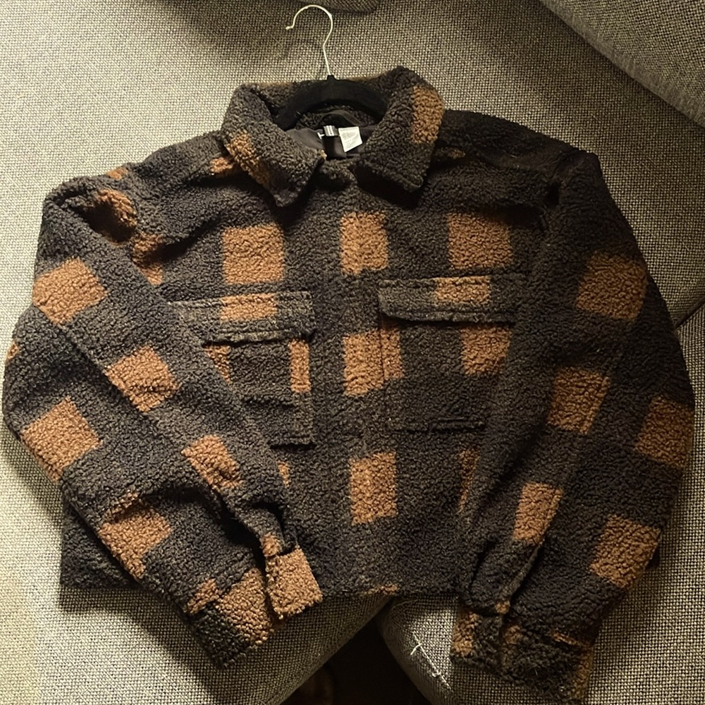 Teddy cropped plaid jacket by H&M